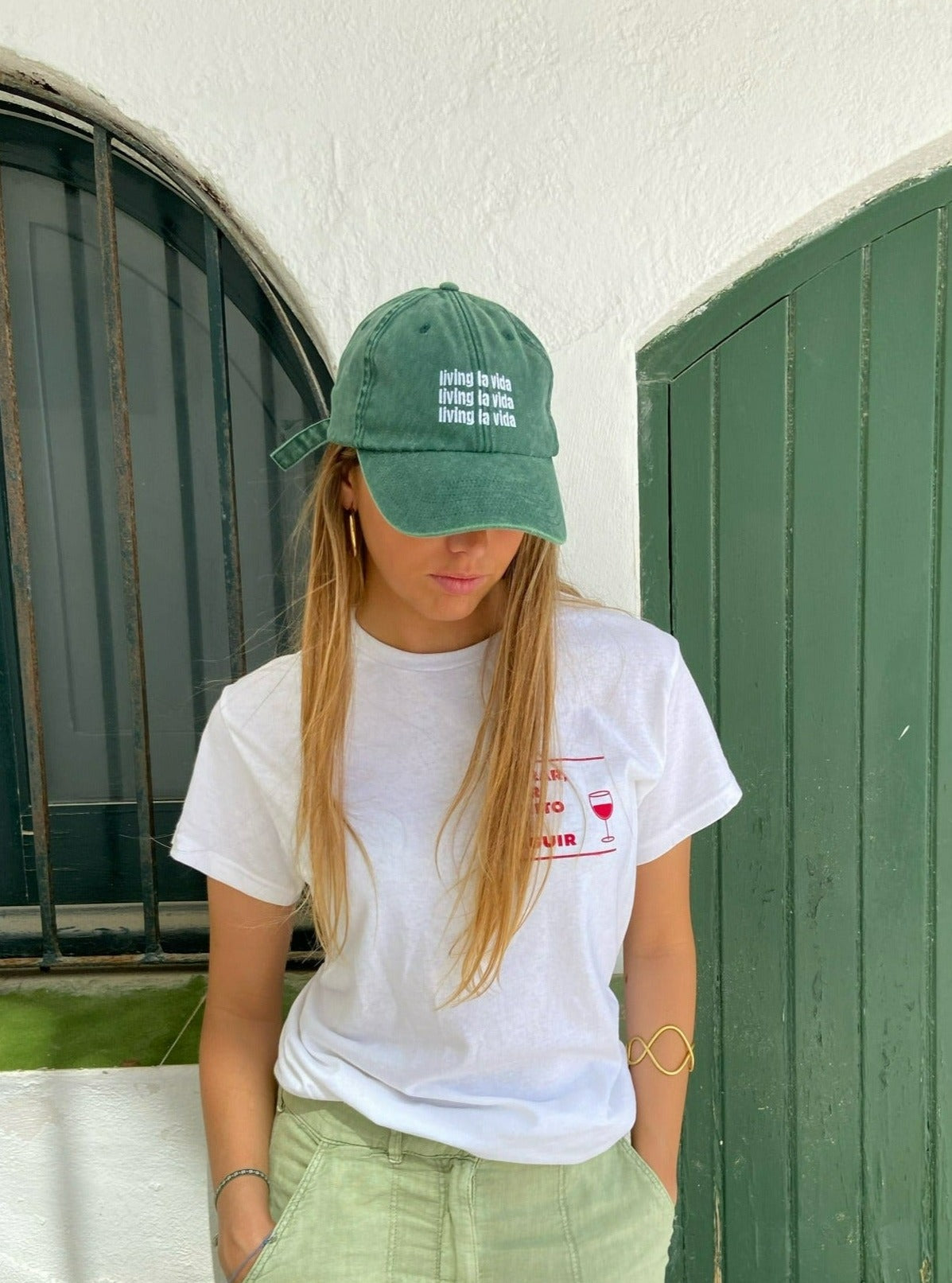 Gorra "living la vida" verde