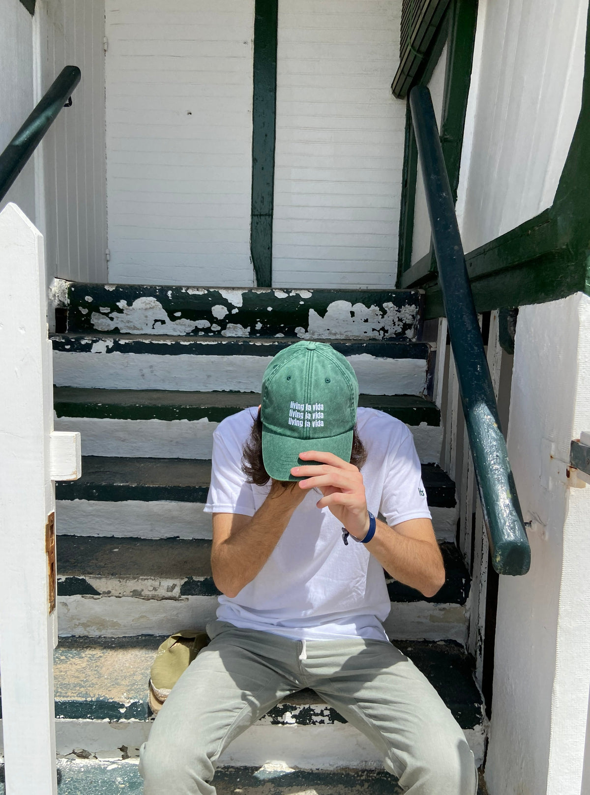 Gorra "living la vida" verde