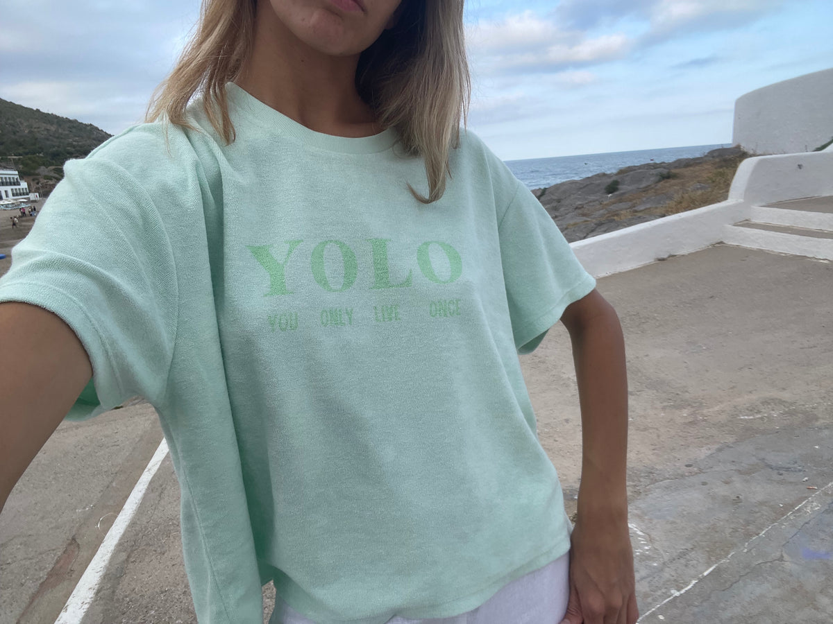 Camiseta "YOLO"